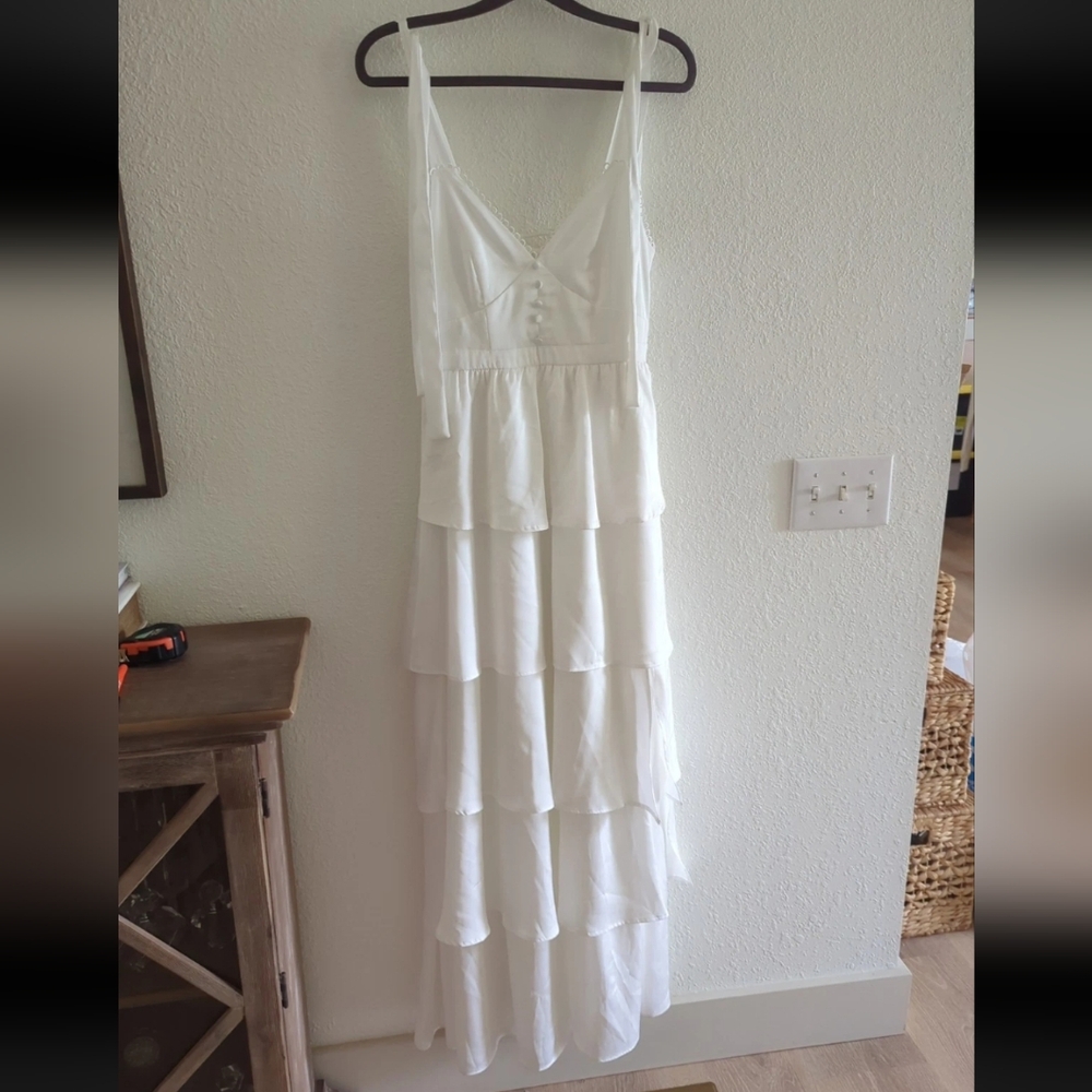Altar’d State Mallory Tiered Maxi Dress NWOT Wedding Event Gown Lace Back XS - Picture 4 of 11